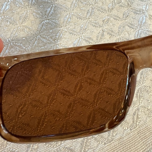 Maui Jim Tumbleland MJ Dark Tortoise / HCL® Bronze  Polarized - Picture 13 of 13